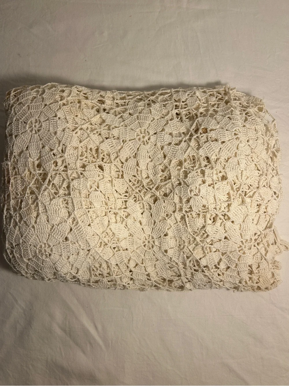 Vintage Handmade Crochet Lace Tablecloth Cream floral Starburst 65x70 MCM 1950s